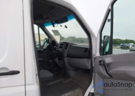 2012 Mercedes-Benz Sprinter 2500 High Roof z USA, uszkodzony, nr VIN WD3PE8CB0C5704678